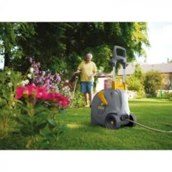 Hozelock Wheeled Fast Cart With 40m Hose 5 Hozelock Wheeled Fast Cart With 40m Hose -Decor In Garden Store 319094 fast cart with 40m hose insitu