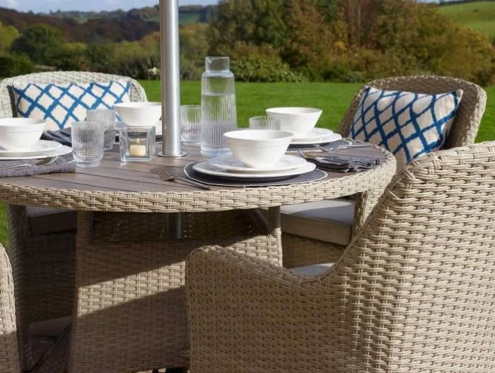 Bramblecrest Tetbury 6 Seat Set W 135cm Table & Parasol - Nutmeg 4 Bramblecrest Tetbury 6 Seat Set W 135cm Table & Parasol - Nutmeg - Image 2