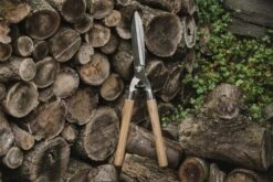 Kent And Stowe Wooden Hedge Shears